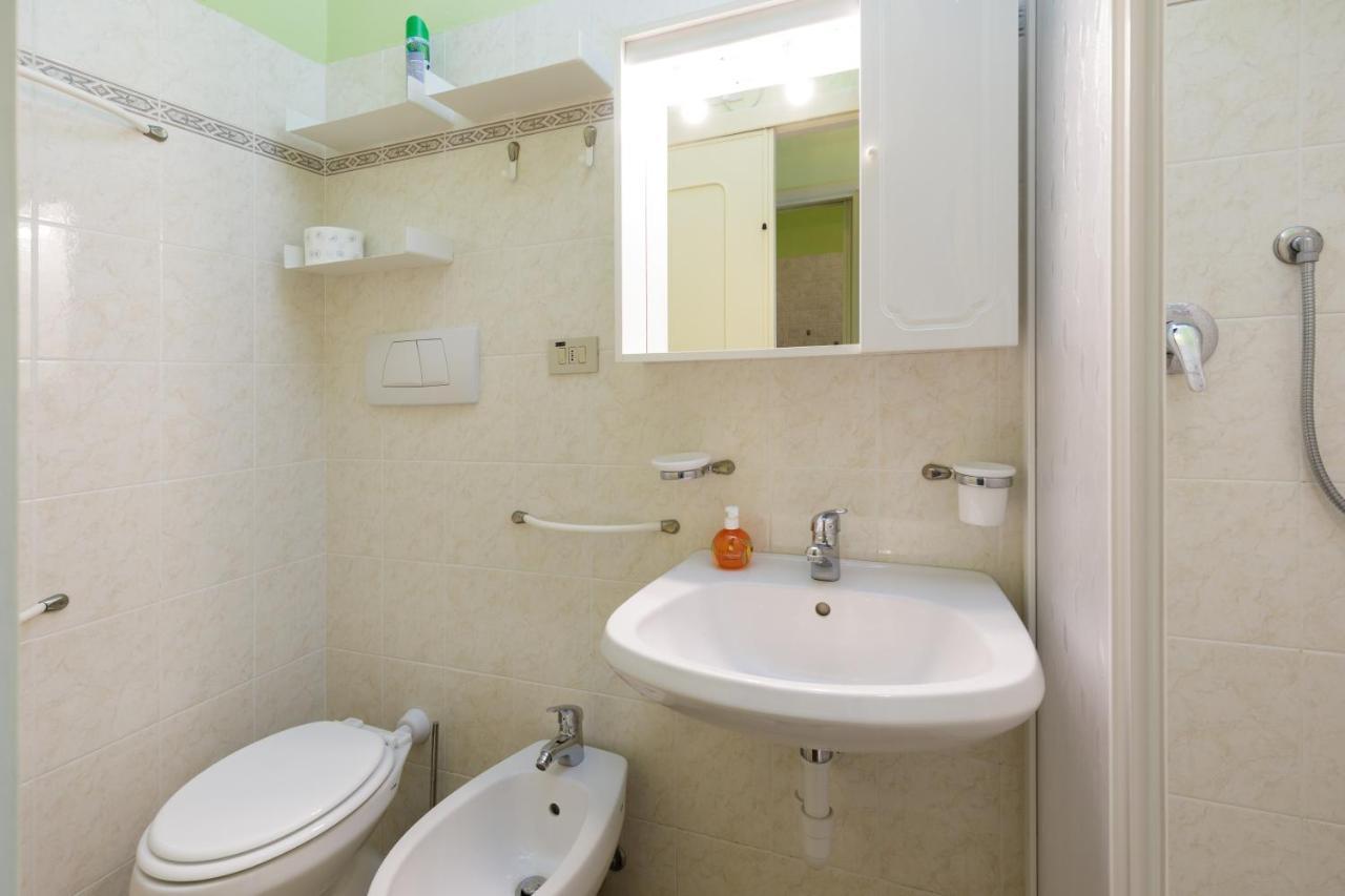 163 - Sunshine Suite 4 Fronte Vista Mare, 100M Spiaggia سانريمو المظهر الخارجي الصورة